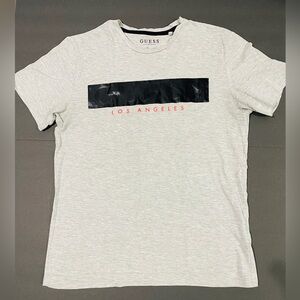 Guess T-shirt Medium